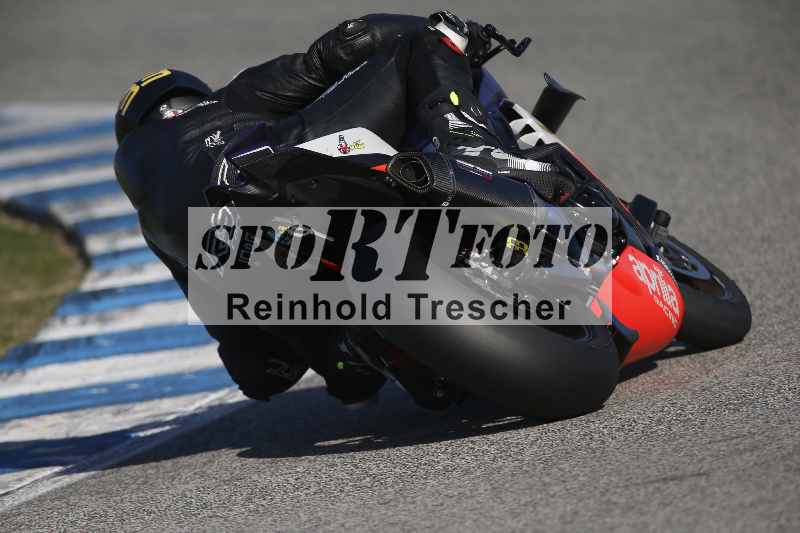 /Archiv-2024/02 29.01.-02.02.2024 Moto Center Thun Jerez/Gruppe gelb-yellow/backside